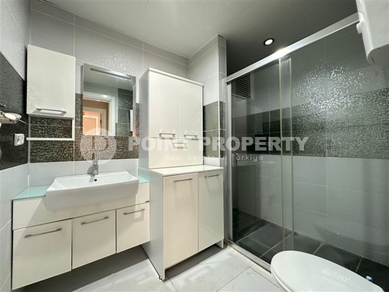 Просторная квартира 2+1, общей площадью 140 м2, в 200 метрах от моря, в центре района Махмутлар-id-5806-фото-8