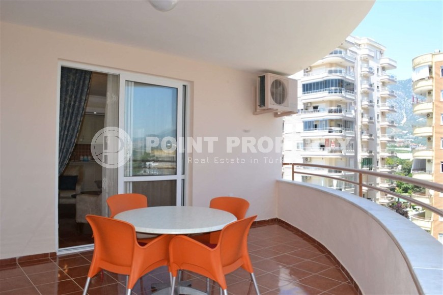 Светлые, уютные апартаменты, с мебелью и бытовой техникой, в 300 метрах от моря-id-5807-фото-11