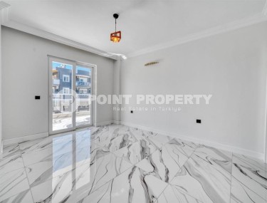 Apartments with high-quality finishing, 350 meters from the sea, in the center of the popular area of Alanya - Mahmutlar-id-5810-photo-5