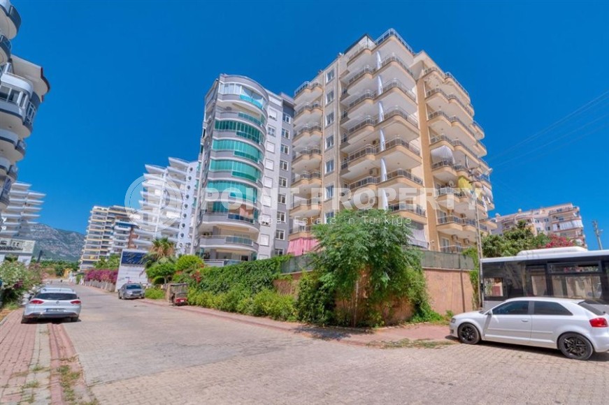 Apartments with high-quality finishing, 350 meters from the sea, in the center of the popular area of Alanya - Mahmutlar-id-5810-photo-23
