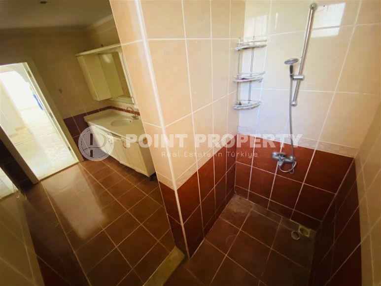 Spacious apartment with two bedrooms in the center of Mahmutlar Description:-id-5812-photo-12
