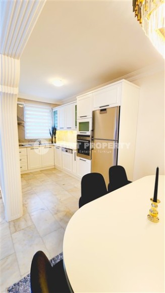 Comfortable apartment with modern design and pleasant, bright interior, in the very center of Mahmutlar-id-5815-photo-9