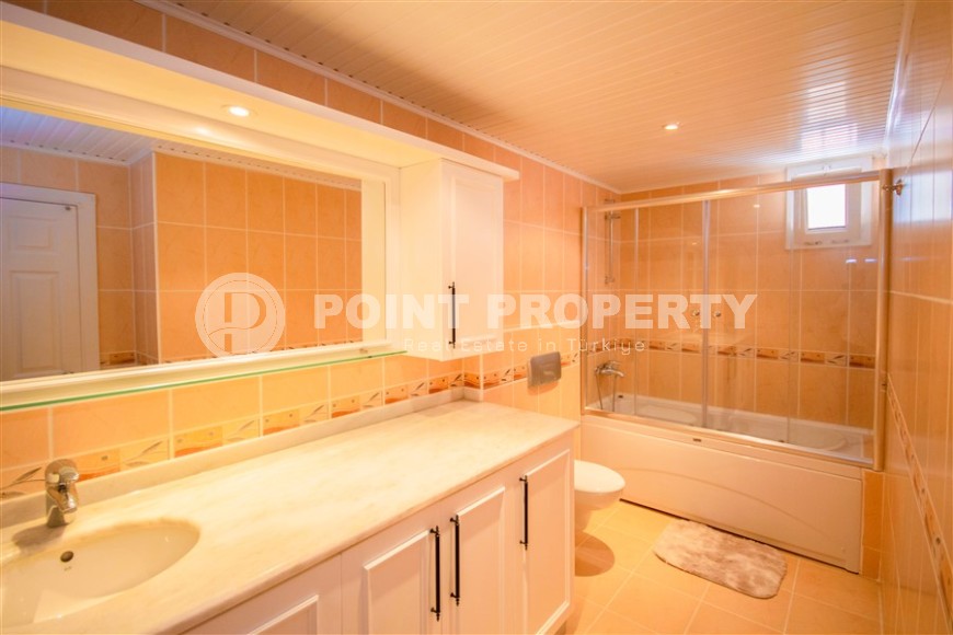 Comfortable apartment with modern design and pleasant, bright interior, in the very center of Mahmutlar-id-5815-photo-20