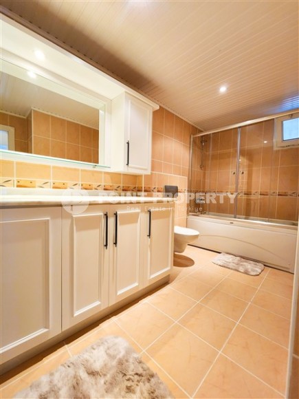 Comfortable apartment with modern design and pleasant, bright interior, in the very center of Mahmutlar-id-5815-photo-21