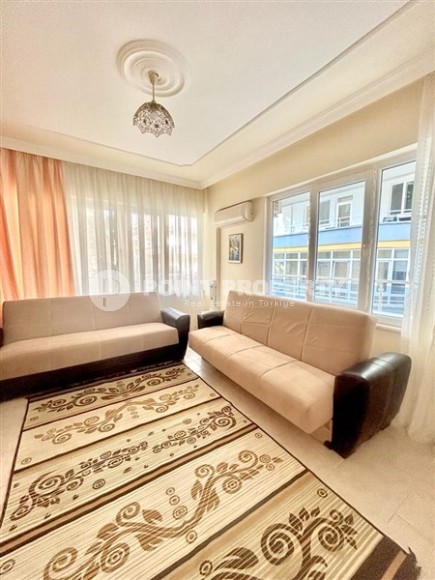 Comfortable furnished apartment with two bedrooms, 50 meters from the sea, in the center of Mahmutlar-id-5818-photo-3