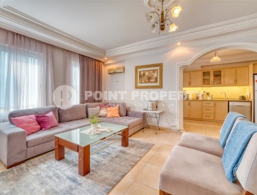Spacious panoramic apartment overlooking the city and the Taurus Mountains, 700 meters from the sea, in the very center of Alanya-id-5820-photo-3