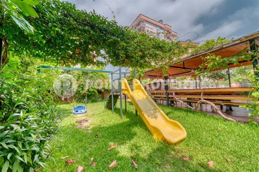 Spacious panoramic apartment overlooking the city and the Taurus Mountains, 700 meters from the sea, in the very center of Alanya-id-5820-photo-23