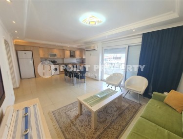 Светлая просторная квартира 2+1, общей площадью 120 м2, в 500 метрах от моря, в спокойном, благоустроенном районе Аланьи - Тосмур-id-5824-фото-2