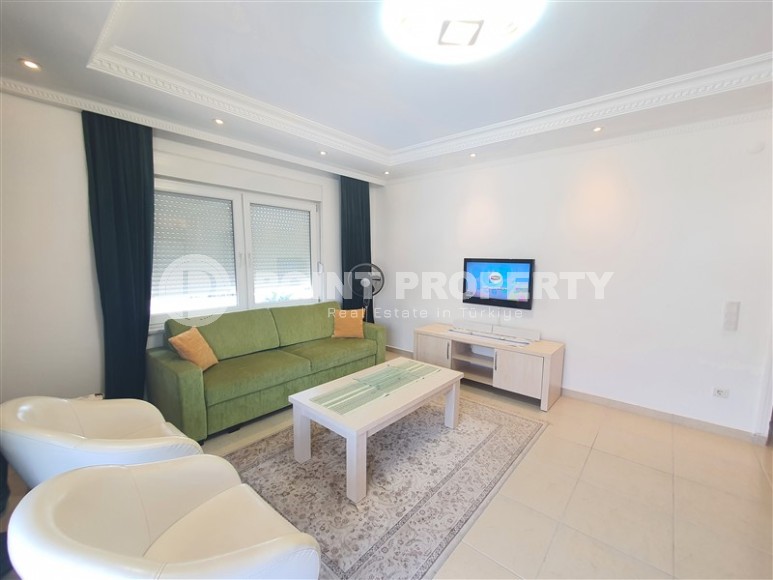 Светлая просторная квартира 2+1, общей площадью 120 м2, в 500 метрах от моря, в спокойном, благоустроенном районе Аланьи - Тосмур-id-5824-фото-3