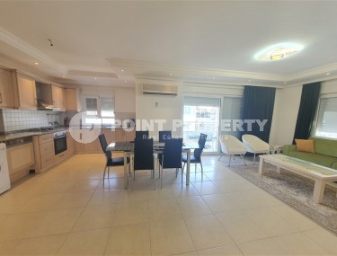 Светлая просторная квартира 2+1, общей площадью 120 м2, в 500 метрах от моря, в спокойном, благоустроенном районе Аланьи - Тосмур-id-5824-фото-1