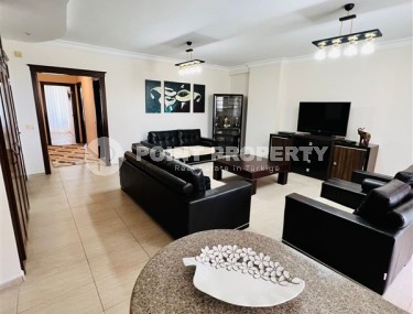 Просторная квартира 2+1, на площади 125 м2, в центре уютного, спокойного района Аланьи - Тосмур-id-5826-фото-3