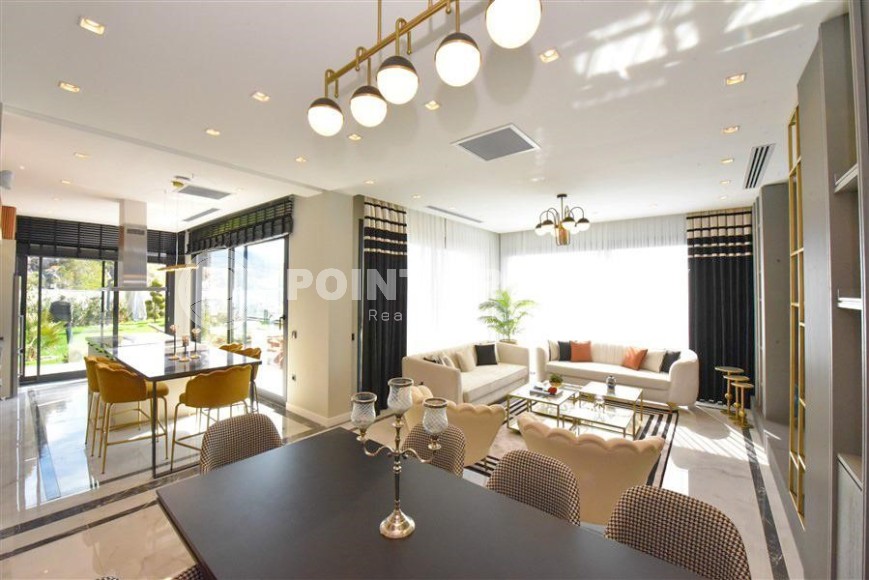 Новая двухэтажная вилла с роскошным панорамным видом на море, в элитном районе Аланьи - Тепе-id-5830-фото-3