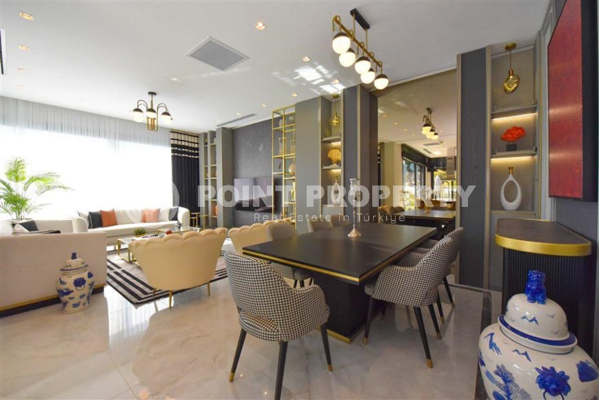 Новая двухэтажная вилла с роскошным панорамным видом на море, в элитном районе Аланьи - Тепе-id-5830-фото-4