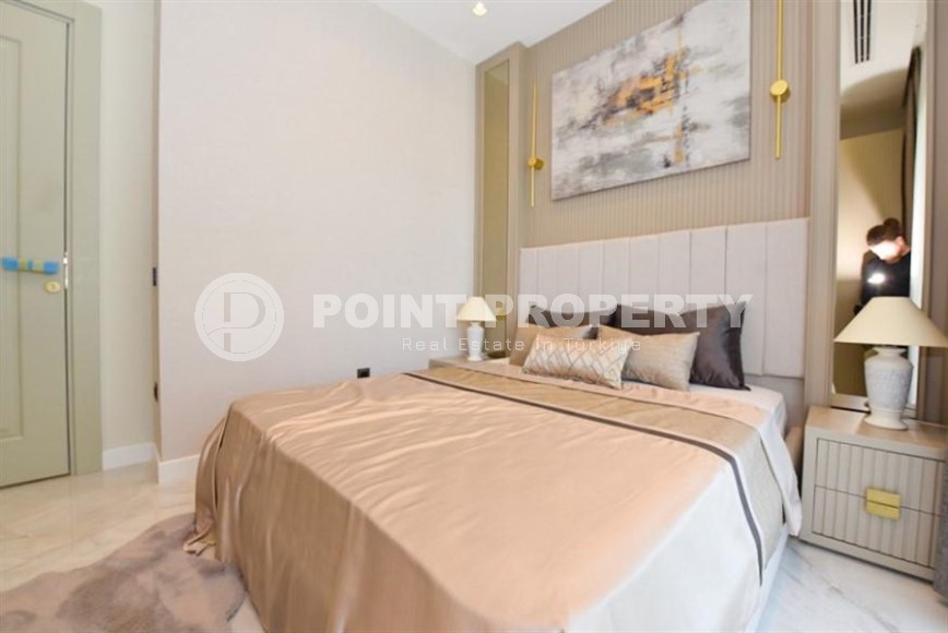 Новая двухэтажная вилла с роскошным панорамным видом на море, в элитном районе Аланьи - Тепе-id-5830-фото-9