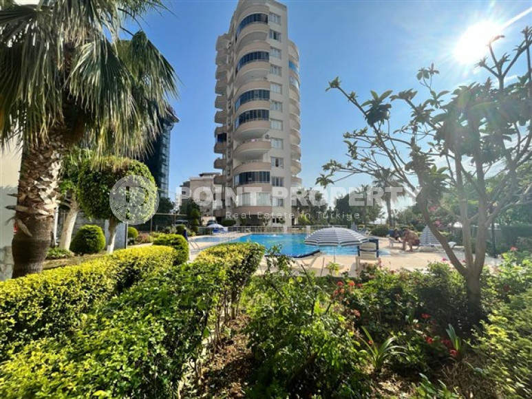 Three-room apartment, 110m², in a residence with infrastructure in the Mahmutlar area, Alanya-id-1456-photo-3