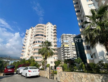 Three-room apartment, 110m², in a residence with infrastructure in the Mahmutlar area, Alanya-id-1456-photo-4