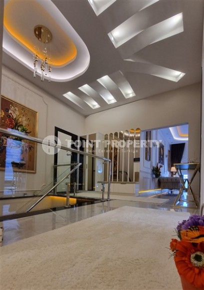 Роскошная двухуровневая квартира с дизайнерским ремонтом на 11-м этаже с мансардой, в новом жилом комплексе, построенном в 2022 году-id-5839-фото-11