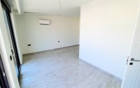 Spacious two-level apartment with fine finishing, 250 meters from the beach and promenade-id-5846-photo-8