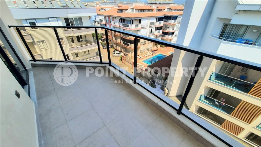 Spacious two-level apartment with fine finishing, 250 meters from the beach and promenade-id-5846-photo-13