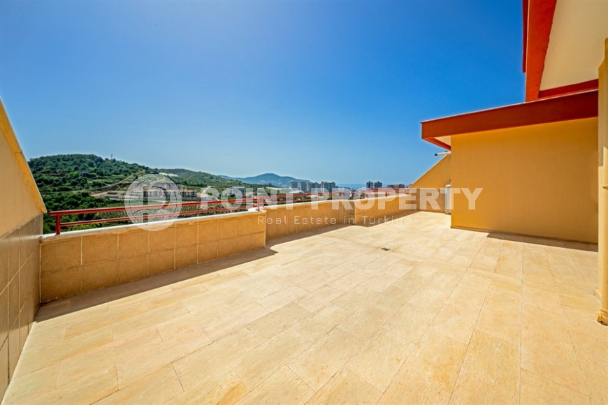 Большая двухуровневая квартира 4+1, общей площадью 250 м2, на 9-м этаже с мансардой, в районе Махмутлар-id-5849-фото-15