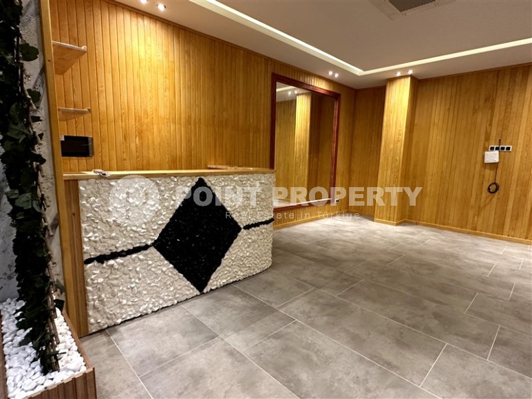 Luxurious three-storey villa with a swimming pool and garden, in a prestigious area of Alanya - Tepe-id-5851-photo-3