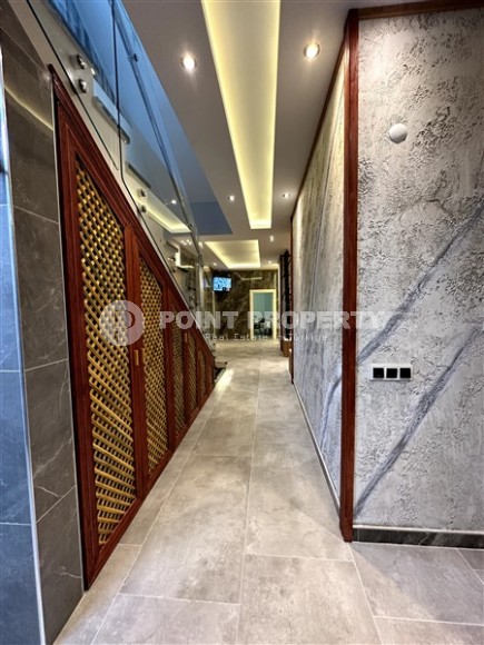 Luxurious three-storey villa with a swimming pool and garden, in a prestigious area of Alanya - Tepe-id-5851-photo-4