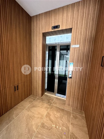 Luxurious three-storey villa with a swimming pool and garden, in a prestigious area of Alanya - Tepe-id-5851-photo-5