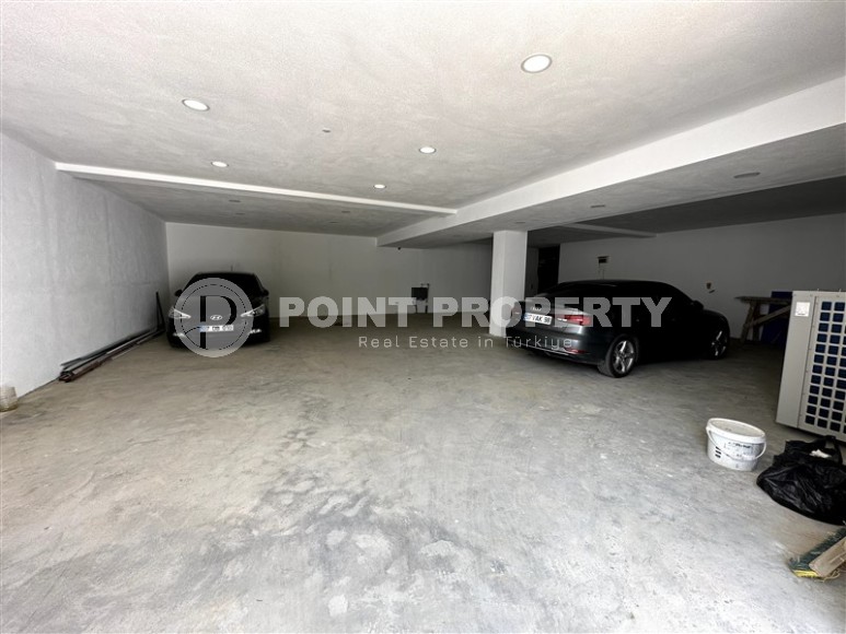 Luxurious three-storey villa with a swimming pool and garden, in a prestigious area of Alanya - Tepe-id-5851-photo-13