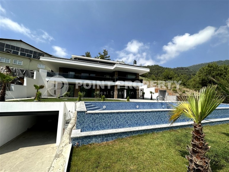 Luxurious three-storey villa with a swimming pool and garden, in a prestigious area of Alanya - Tepe-id-5851-photo-17