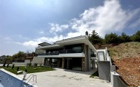Luxurious three-storey villa with a swimming pool and garden, in a prestigious area of Alanya - Tepe-id-5851-photo-19