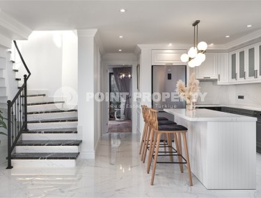 Luxury 4+2 villa with an area of 235 m2 with a private garden plot and a swimming pool in the Kargicak area-id-1012-photo-4