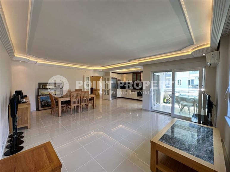 Apartment 3+1, total area 160 m2, one kilometer from the beach and promenade-id-5865-photo-2