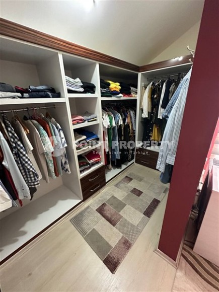 Large two-level apartment 5+1, with a total area of 290 m2, in the popular area of Alanya - Oba-id-5868-photo-11