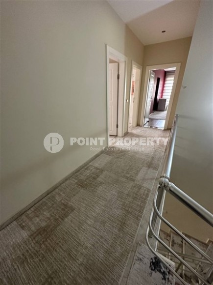 Large two-level apartment 5+1, with a total area of 290 m2, in the popular area of Alanya - Oba-id-5868-photo-12