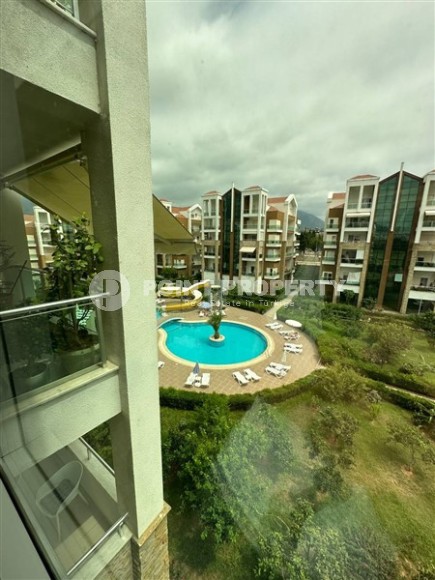 Large two-level apartment 5+1, with a total area of 290 m2, in the popular area of Alanya - Oba-id-5868-photo-16