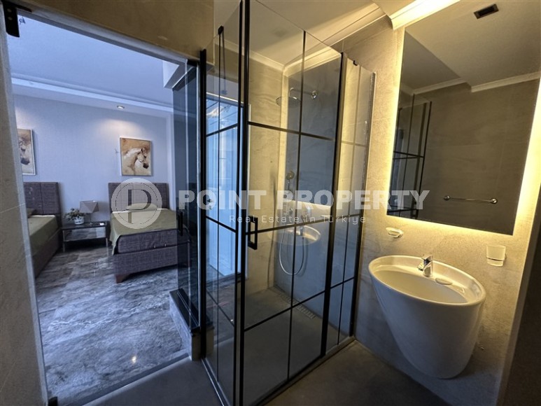 Stylish new villa 200 meters from the beach, in a quiet area of Alanya - Payallar-id-5875-photo-18