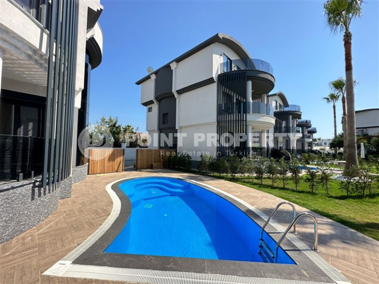 Stylish new villa 200 meters from the beach, in a quiet area of Alanya - Payallar-id-5875-photo-25