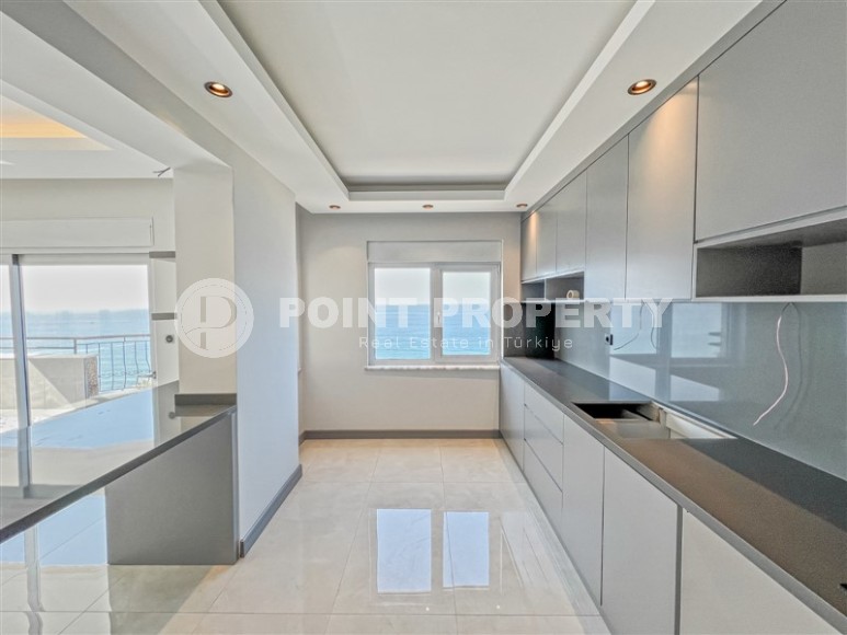 Large duplex apartment with luxurious sea views, in the center of Mahmutlar-id-5877-photo-8