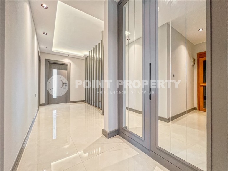 Large duplex apartment with luxurious sea views, in the center of Mahmutlar-id-5877-photo-16