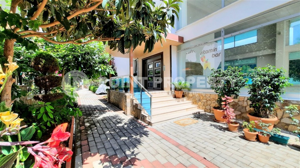 Компактная студия, на площади 35 м2, в 200 метрах от моря, в центре района Махмутлар-id-5881-фото-11