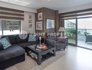 Apartment with sea views, 50 meters from the beach and promenade-id-5886-photo-1