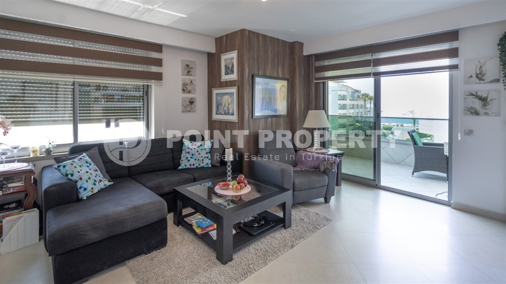 Апартаменты с видом на море, в 50 метрах от пляжа и набережной-id-5886-фото-1