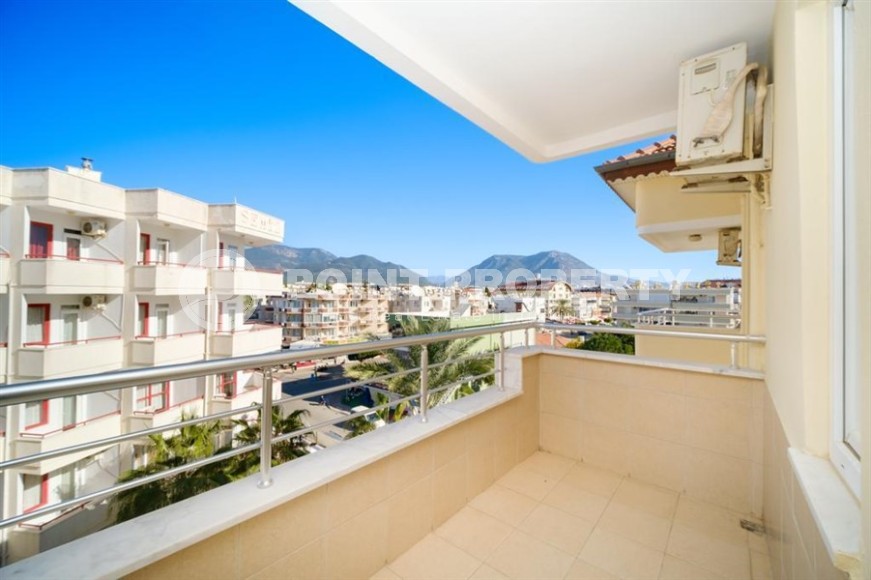 Квартира с новым ремонтом, современным дизайном, мебелью и бытовой техникой, в 100 метрах от моря-id-5887-фото-9