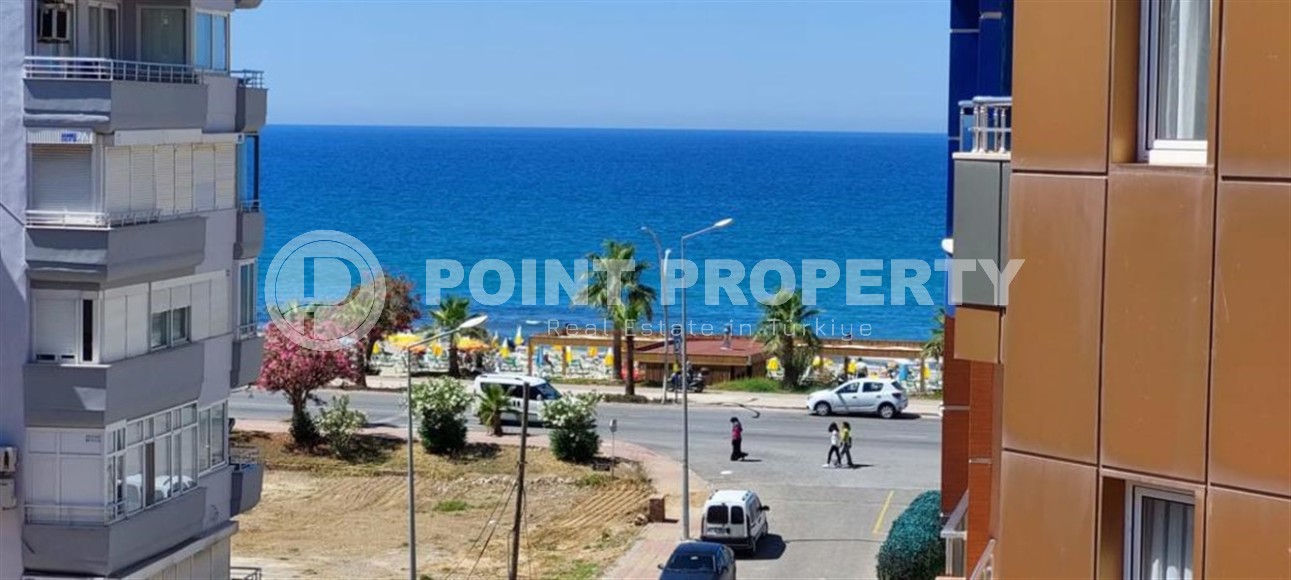 Квартира с новым ремонтом, современным дизайном, мебелью и бытовой техникой, в 100 метрах от моря-id-5887-фото-11