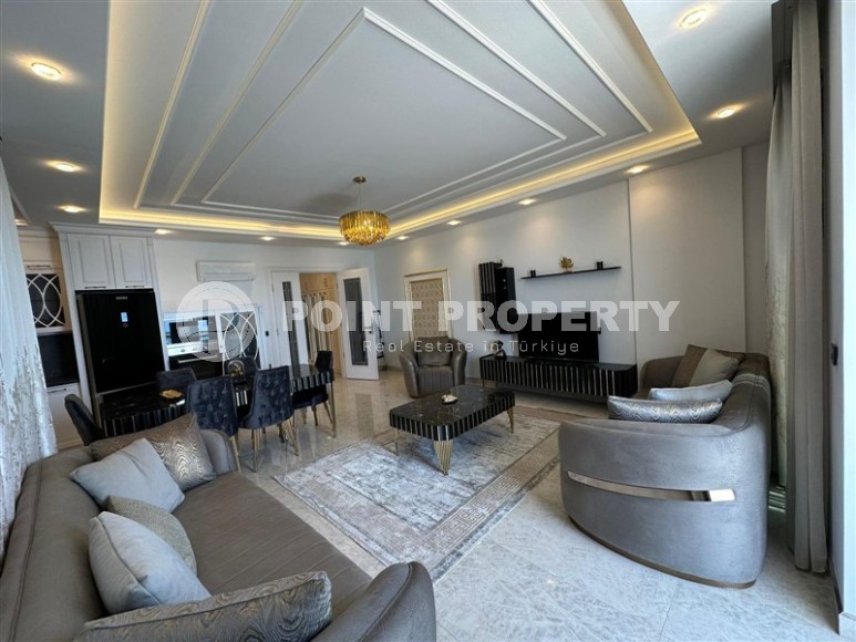Apartment with designer renovation on the first line from the sea, in the Mahmutlar area-id-5893-photo-2