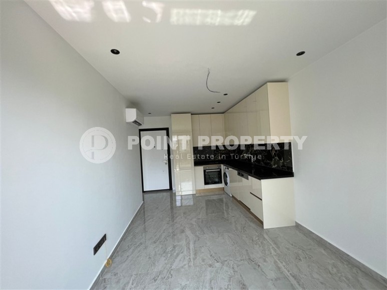 Новая квартира с качественной чистовой отделкой, на 2-м этаже в современном жилом комплексе 2023 года постройки-id-5894-фото-2