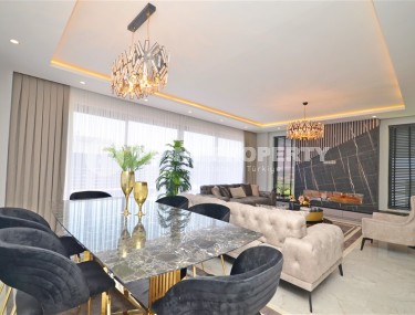 Современная триплексная вилла 4+1 в районе Каргыджак, 2022 года постройки-id-3152-фото-2