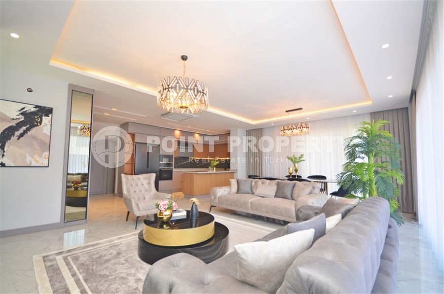 Современная триплексная вилла 4+1 в районе Каргыджак, 2022 года постройки-id-3152-фото-4