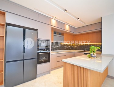 Современная триплексная вилла 4+1 в районе Каргыджак, 2022 года постройки-id-3152-фото-5