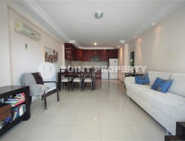 Благоустроенная меблированная квартира с уютным светлым интерьером, в 700 метрах от моря-id-5900-фото-1